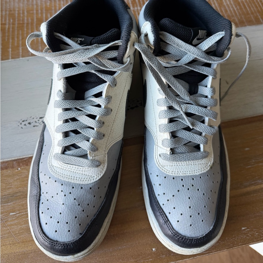 Nike Court Vision Mid